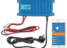 Acculader Victron Blue Smart 12/25 IP67