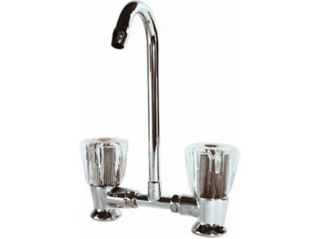 Water mengkraan verchroomd