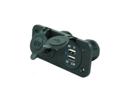 Waterdichte inbouwstekker, 1 x 12V + 2 x USB