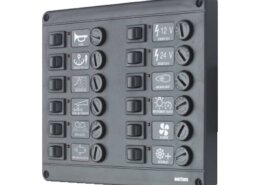Schakelpaneel P12, glaszekeringen, 12v